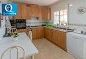 Chalet independiente con terreno en venta en San Vicente del Raspeig ref: TR98767 foto
