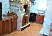 Отдельно стоящий дом с участком на продажу в городе Манисес Фото